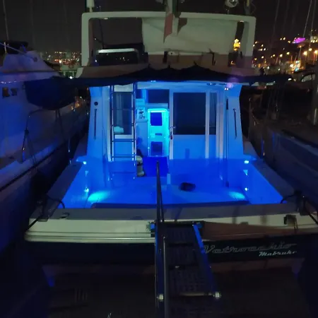 Tekne Charter Boat And Breakfast