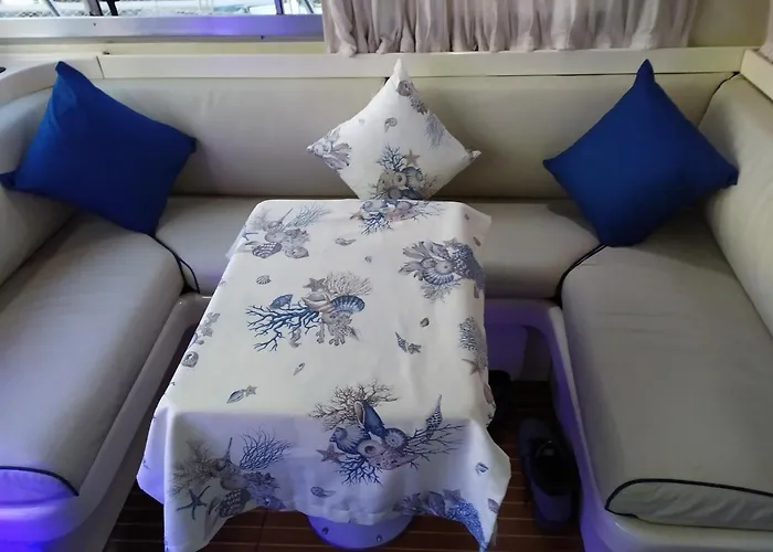 Charter Boat And Breakfast